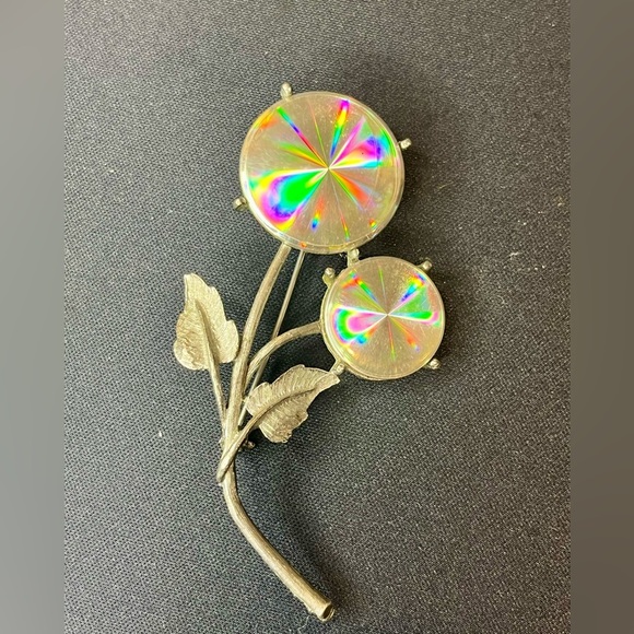jewelarama Jewelry - Vintage Jewelarama Flower Brooch Silver Tone Iridescent Cabochon Pin